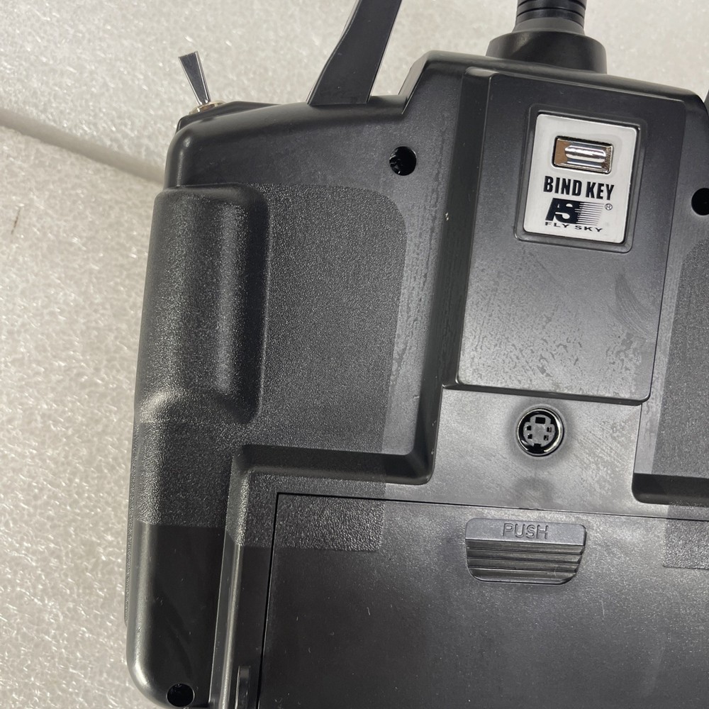 FlySky FS-T6 RC Transmitter – Powers On