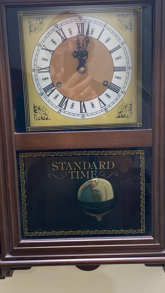 Hamilton 31 Day Wall Hanging Clock Key Winding Read Description