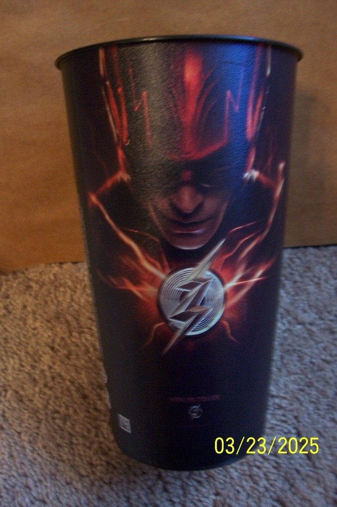 Batman - Worlds Collide Tall Plastic Cup