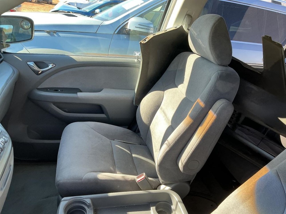 ODYSSEY 2005 Glove Box 4910933