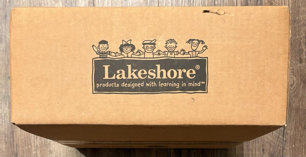LAKESHORE EDUCATIONAL Sink or Float Science Station K-Gr. 1 - New 25 Objects