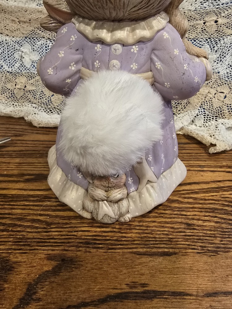 Vintage 1986 Easter Bunny Rabbit Mama With Babies 12" Ceramic Mold Form