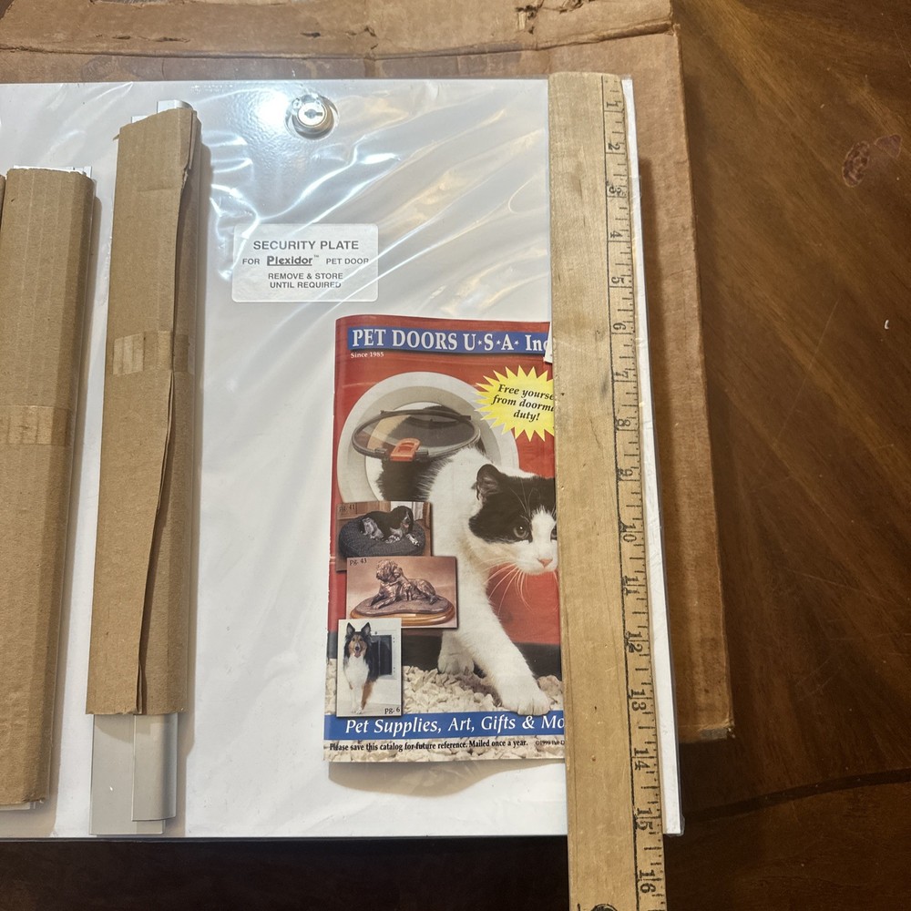 PlexiDor Performance Pet Doors Wall Mount White MEDIUM Dog Door