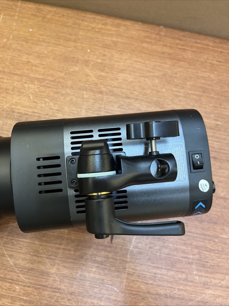 NEEWER CB60 RGB LED VIDEO LIGHT