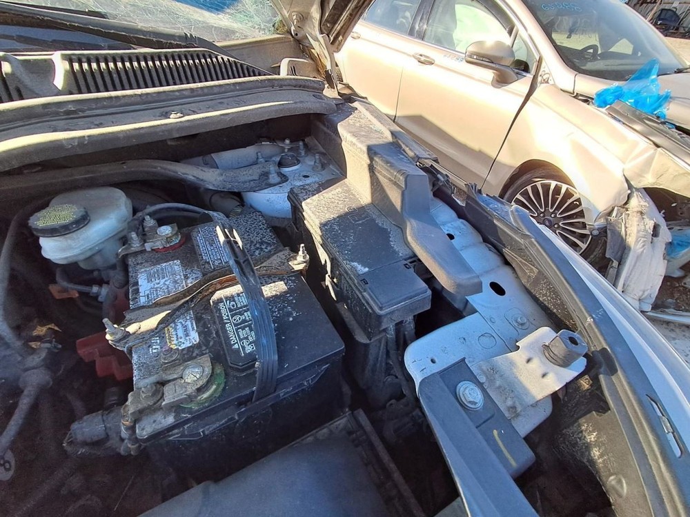 2016 Ford Explorer OEM 8 Screen Display - Used, Reprogramming Required