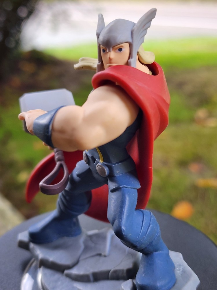 Disney Infinity 2.0 Edition Marvel Thor The Avengers Action Figure White Bottom
