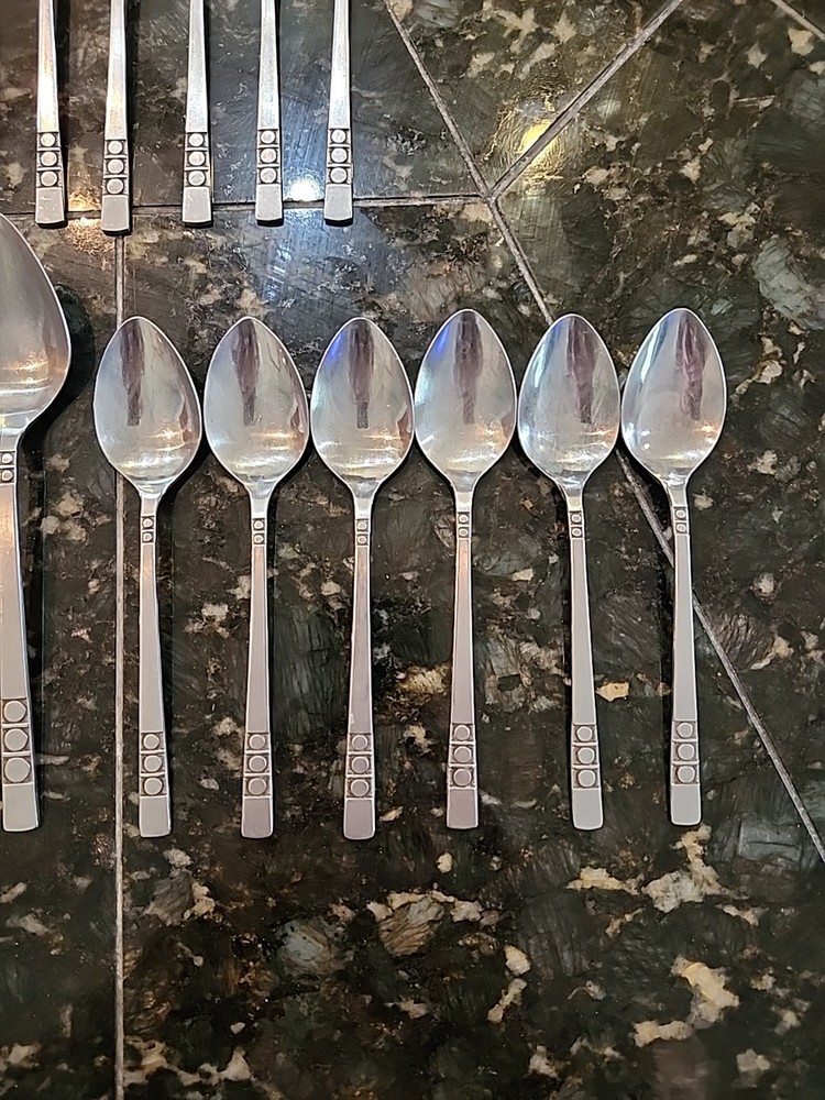 Mcm United Silver Company SONOCO Pattern Dots Spots Stainless Flatware 27 PCs