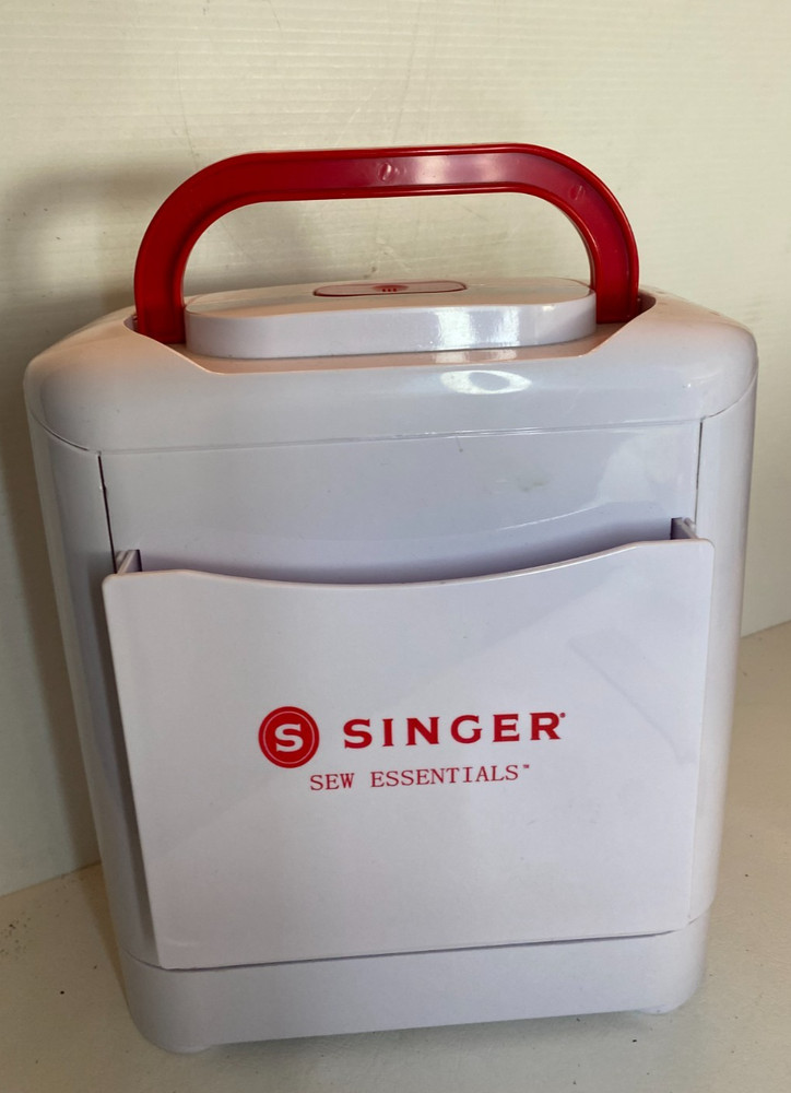 SINGER Sew Essentials Foldup Case Sewing Kit Portable Organizer Plastic
