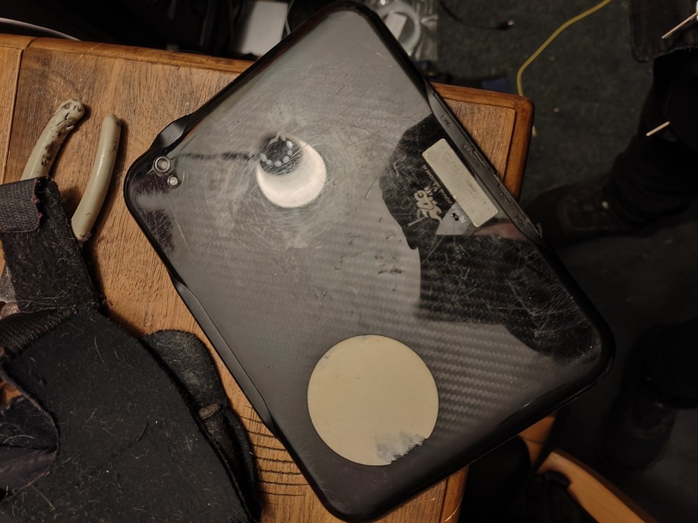 Pantech Element P4100