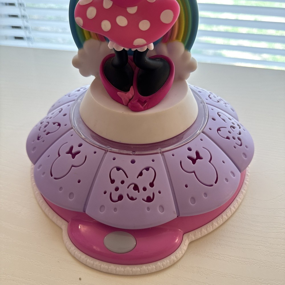 Disney junior Minnie Mouse Singing, Spinning Nightlight￼
