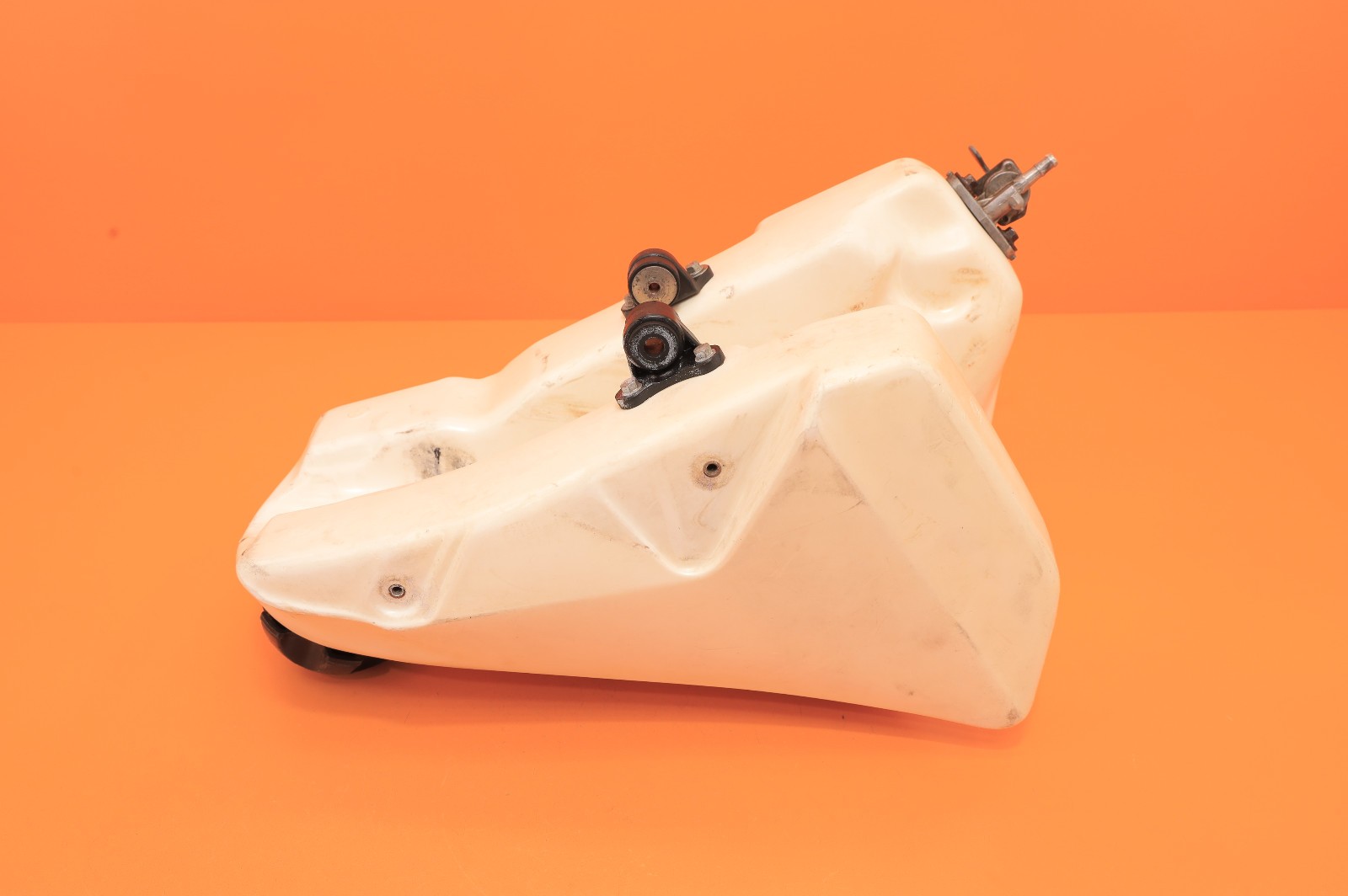 1995 93-97 CR125R CR125 OEM Gas Tank Fuel Cell Petrol Canister Cap Valve Mount