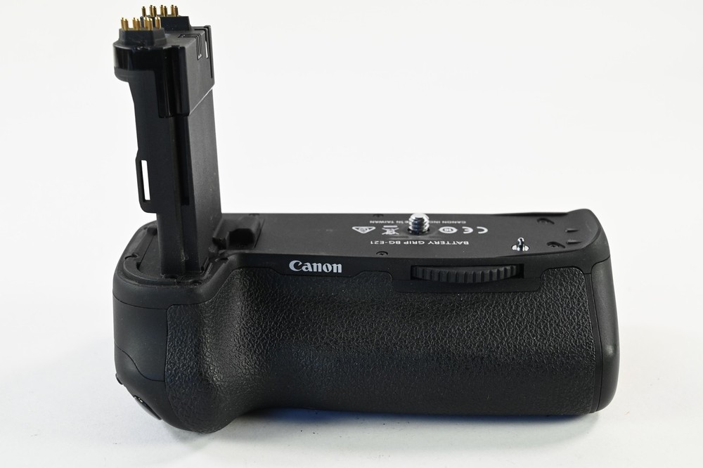 Canon BG-E21 Battery Grip for 6D Mark II #G834