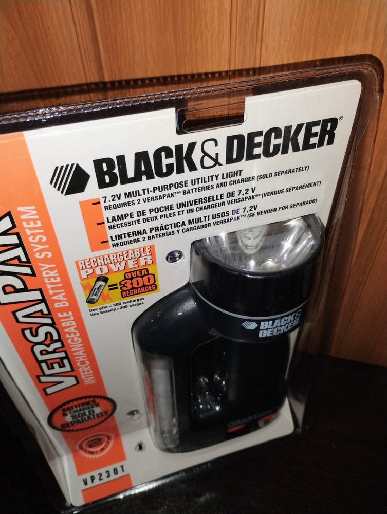 VTG Black & Decker 7.2 Volt Versa Pak Multi Purpose Utility Flashlight VP230T