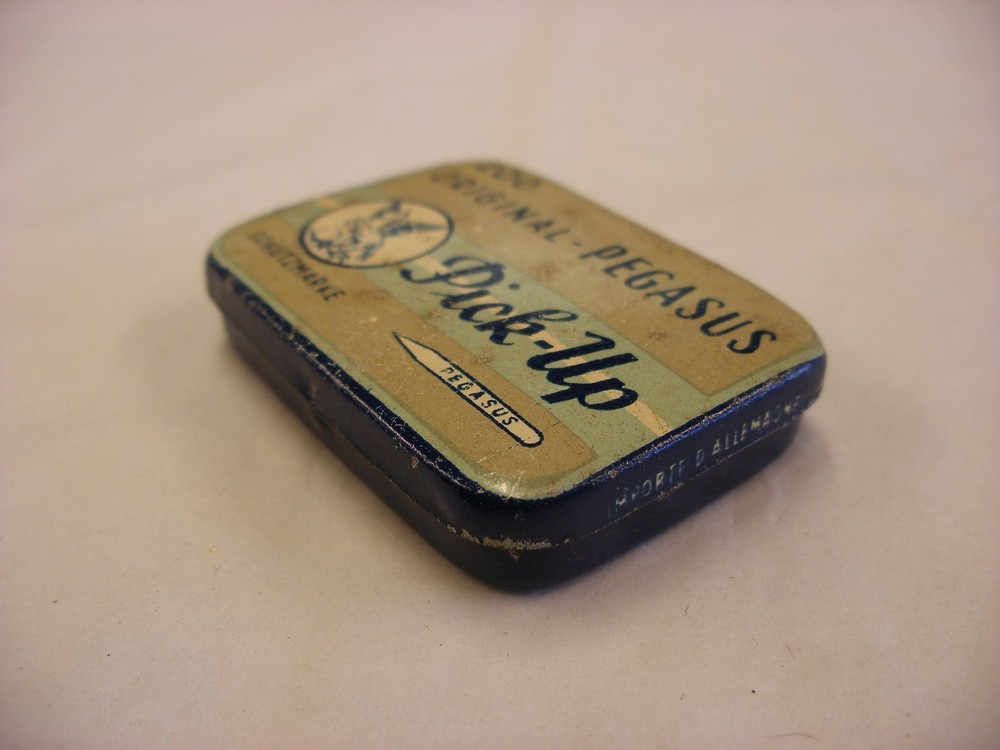 Phonograph Victrola Gramophone Needle Tin - Original Pegasus Pick-up - Empty