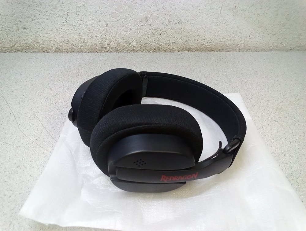 Redragon H888 LUCE - Wireless Gaming Headset