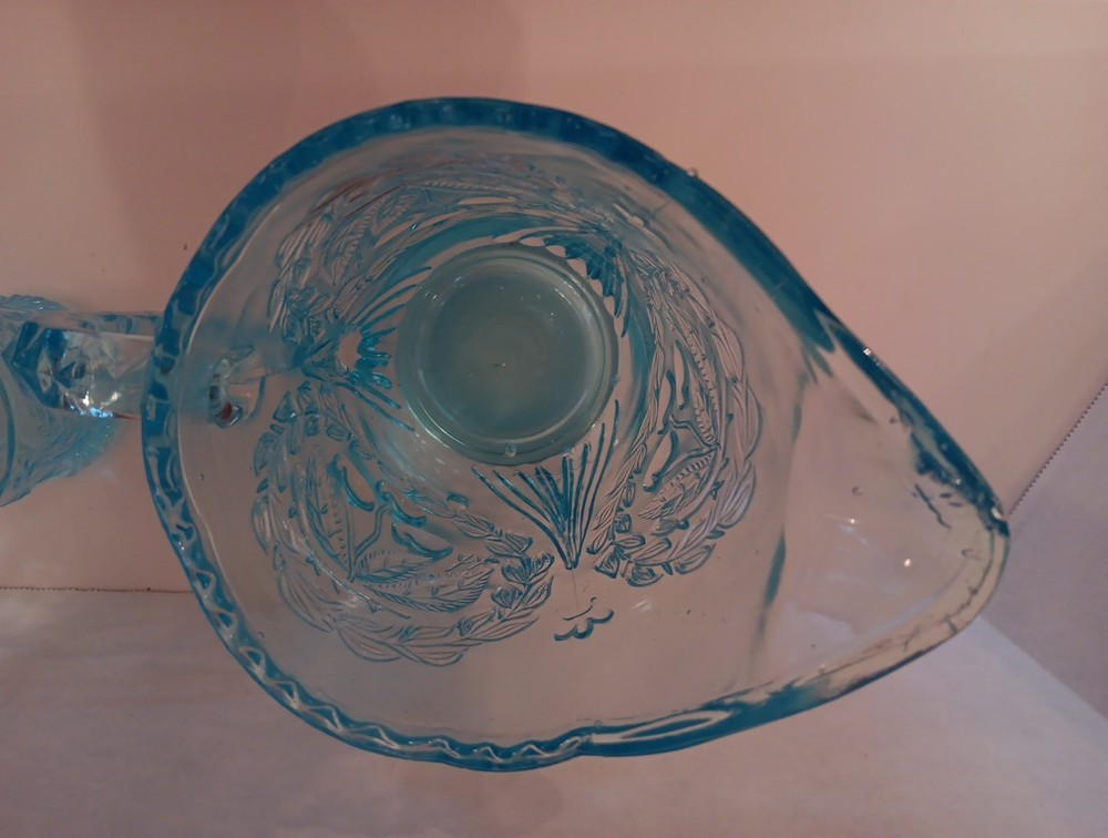 Vtg Wright Glass Cherry Pattern Blue Pitcher 8" W/ 2 Matching Glasses. 4".Mint