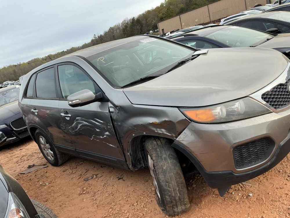Fuse Box Engine Fits 11-13 SORENTO 5010400