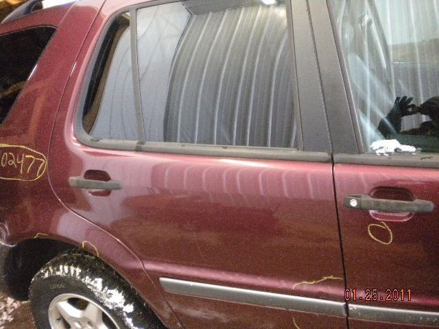 ML320 1999 Rocker Panel Moulding 9862692