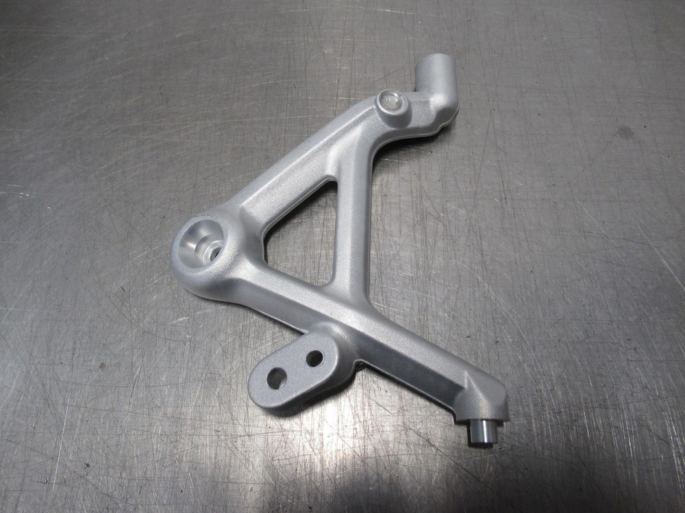 EB1167 2019 TRIUMPH SCRAMBLER 1200 XC LEFT HAND HEADLIGHT BRACKET