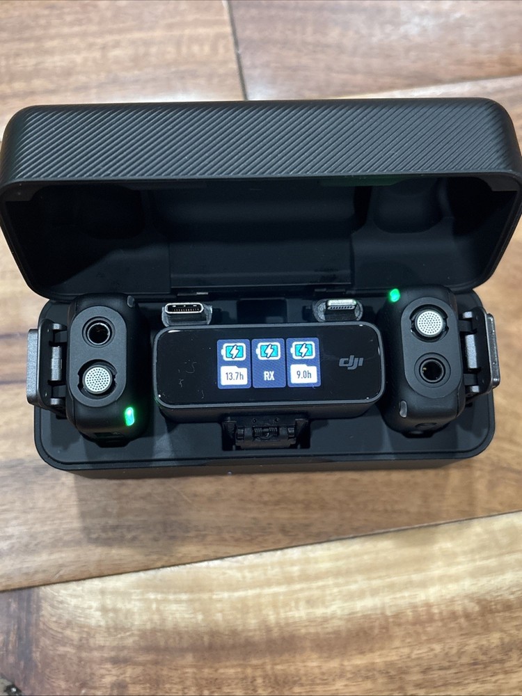 DJI Mic Dual-Transmitter Compact Digital Wireless Microphone System ASB01