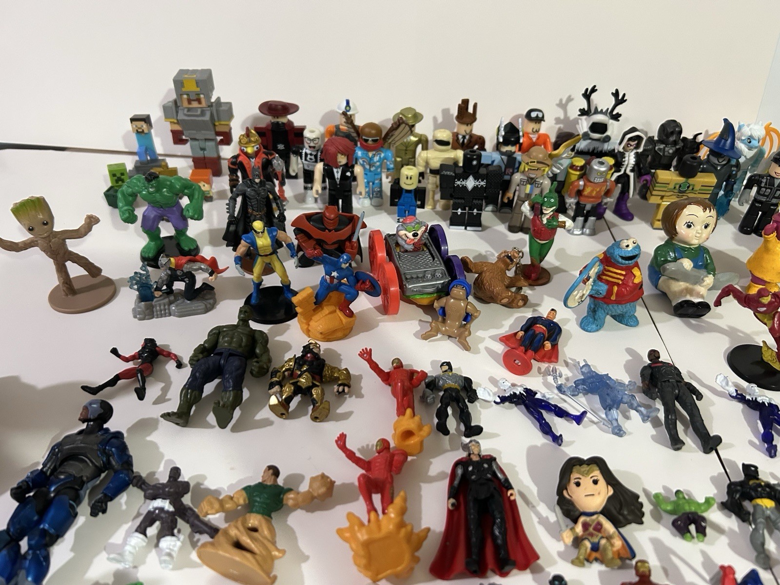Random Mixed Lot Of Various Ítems Small,Medium Toys & Figures 171 Pieces