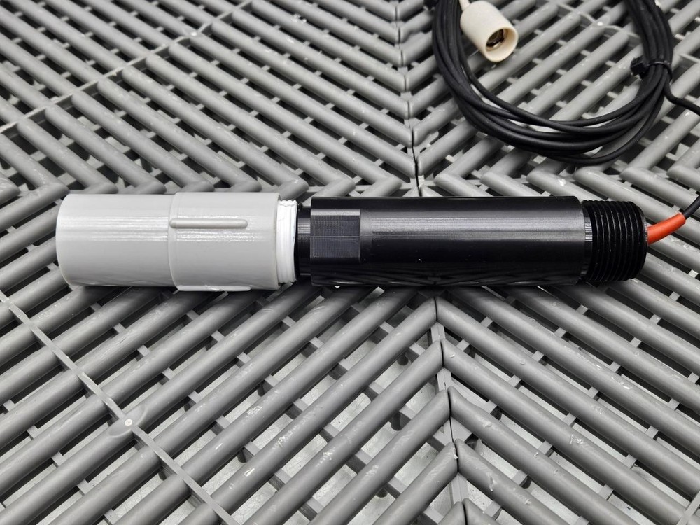 Omega PHE-7351-15 pH General Purpose Insertion/Submersion Combination Electrode