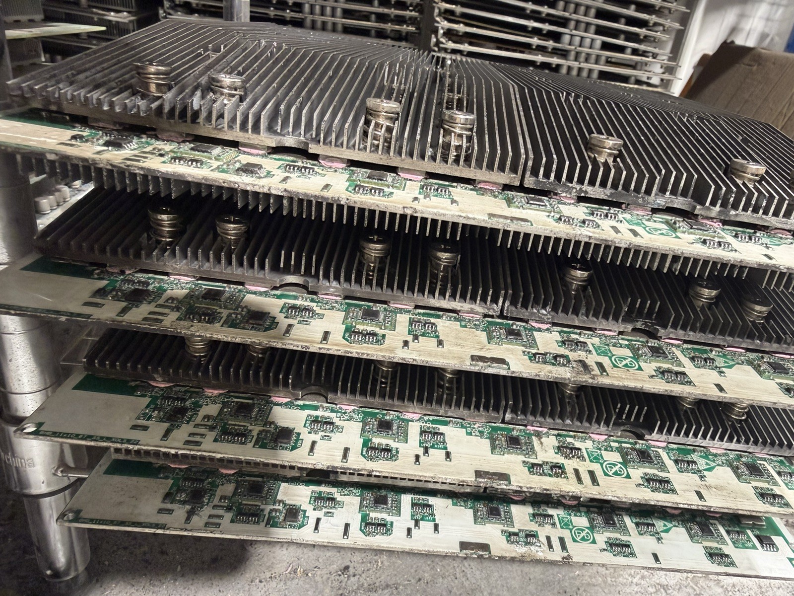 Fully Working Bitmain Antminer S19 XP 141TH Hashboard – Tested/Cleaned/Repasted