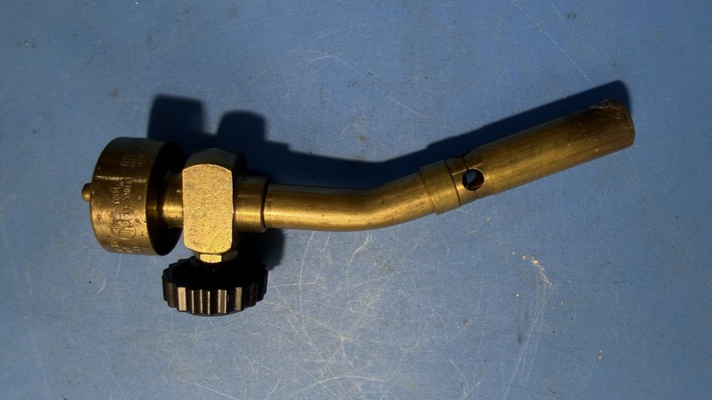 Vintage BernzOMatic Propane Torch Kit w Case & 7 Tips Attachments Untested