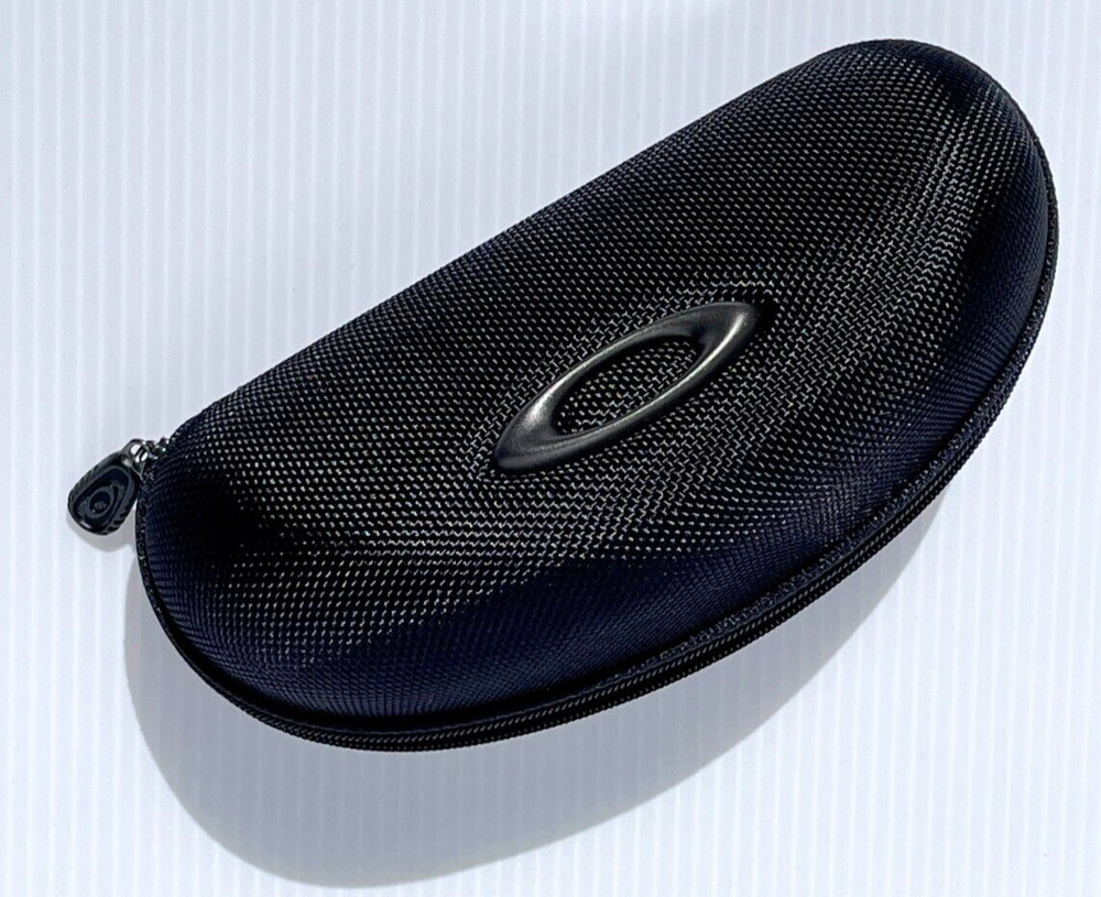 NEW Black Oakley larger Vault Zipper Case only