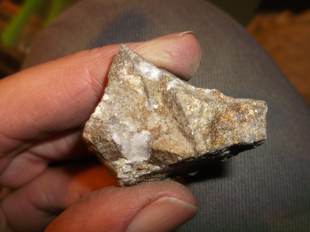 Gold, silver, copper, 40 grams samples ,ore high grade .