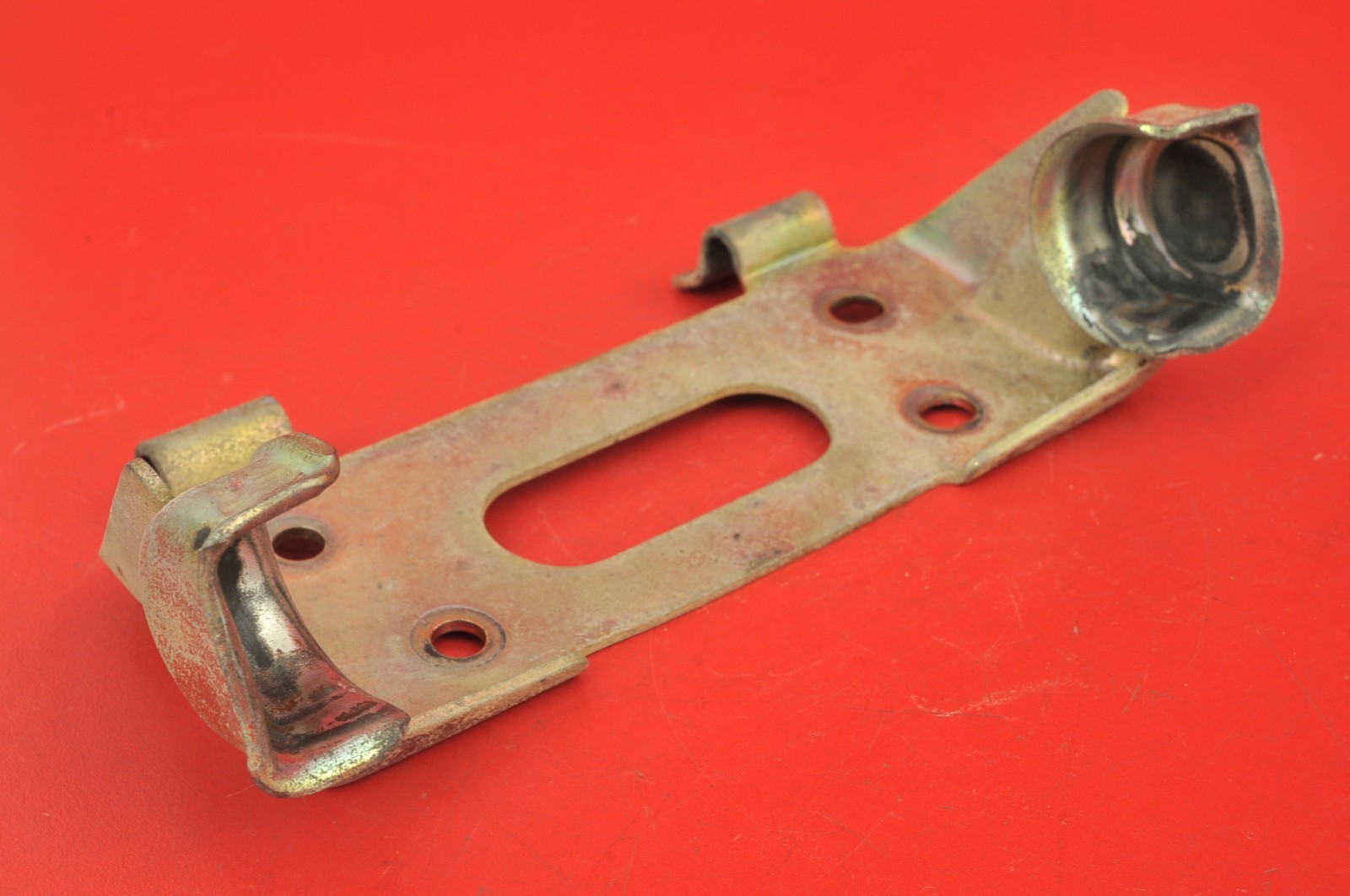 1986 Honda TRX250R TRX 250R Seat Mount Bracket Latch Tank Holder