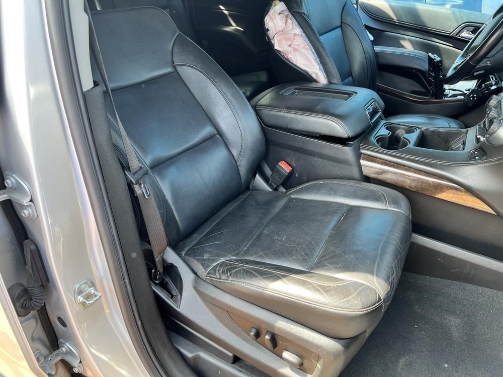 SUBURBN15 2019 Keys/Latches/Locks 104863695