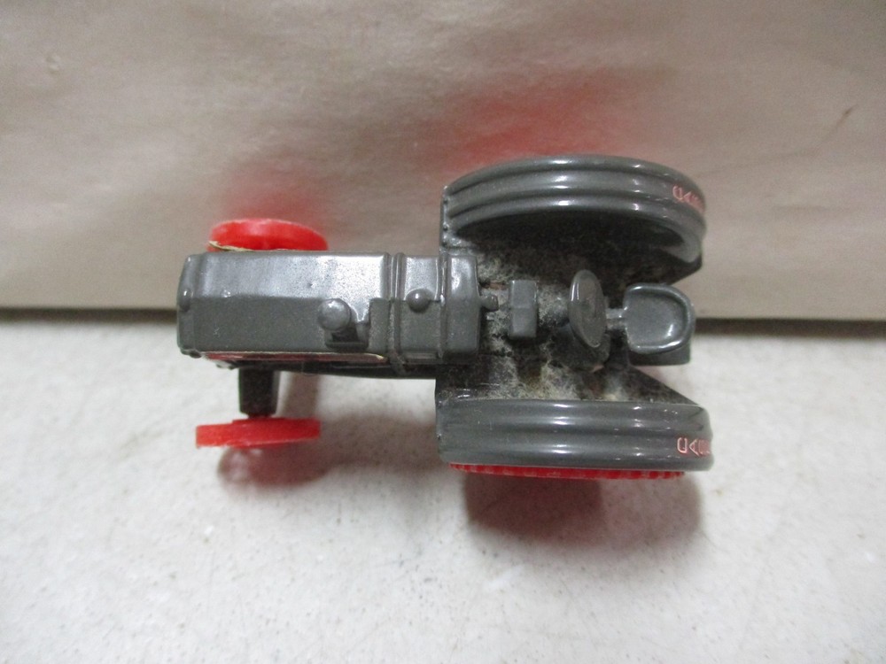 Ertl Case L Tractor 1/64