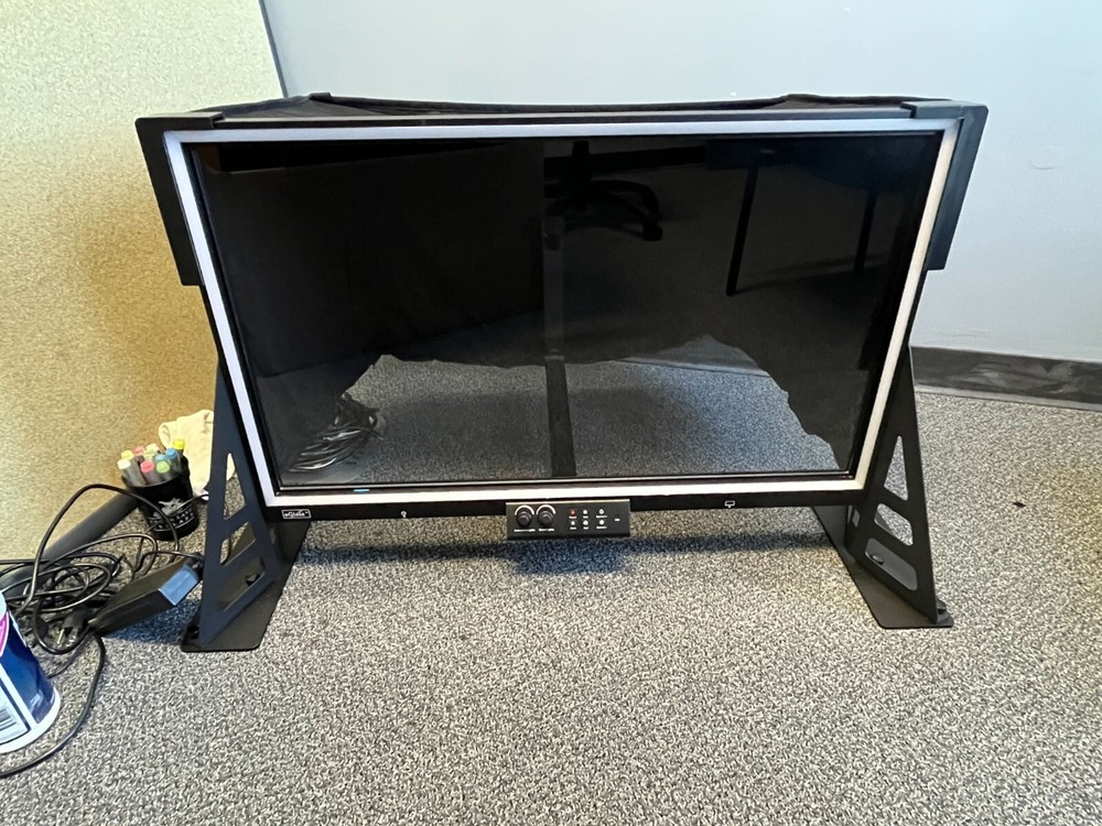 eGlass Transparent Lightboard with Built-in Camera (35")
