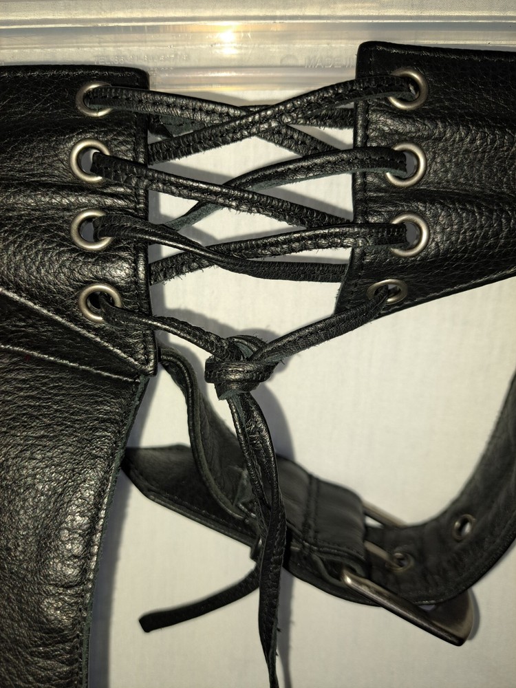 Women's Black Leather Power Strip Black Chaps/ Size Medium