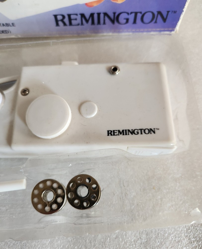 Remington StitchMate Hand Held Sewing Machine Battery Operated