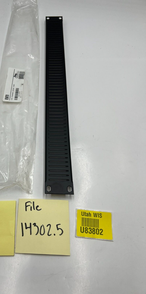 QTY 2 Middle Atlantic EVT1 Flanged Econo Vent Panel Rack Vented Surface Airflow