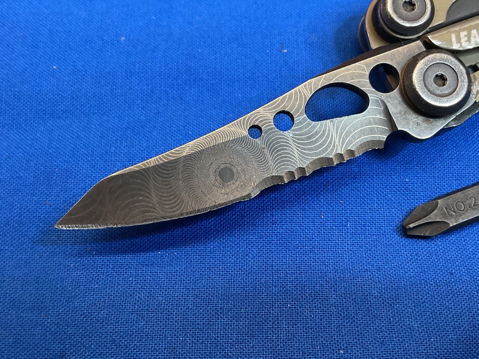 Leatherman Skeletool Multi Tool Knife Pliers