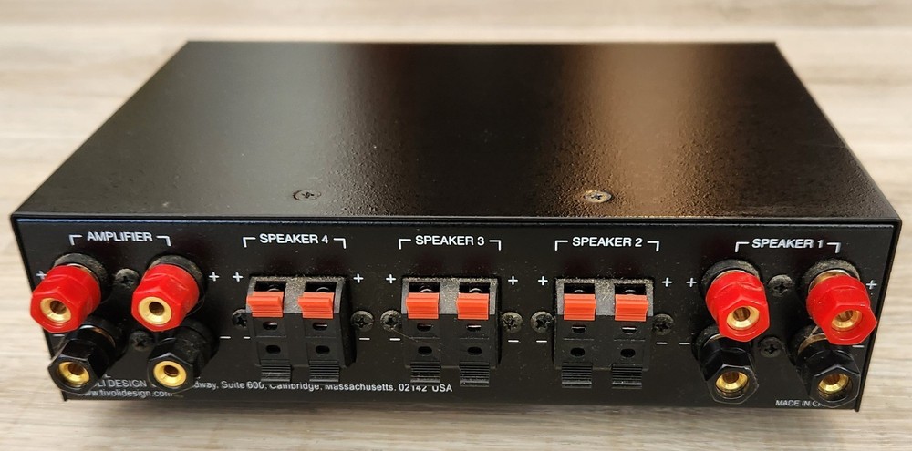 TIVOLI SBX4 2 IN/4 OUT SPEAKER SWITCH/SELECTOR - Tested