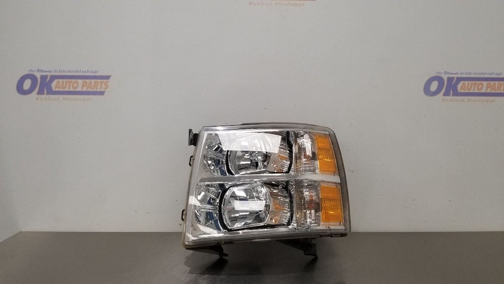 13 CHEVY SILVERADO 2500 HEADLIGHT HEADLAMP LEFT DRIVER