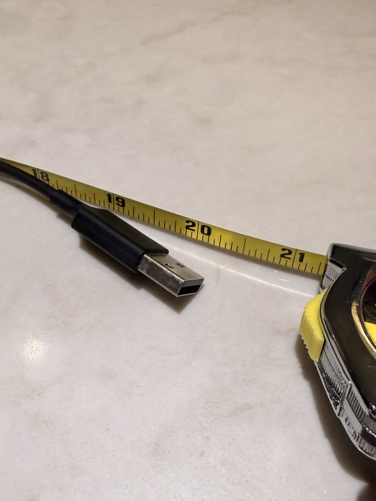 Fitbit Luxe Charging Cable - Black (FB180RCC)