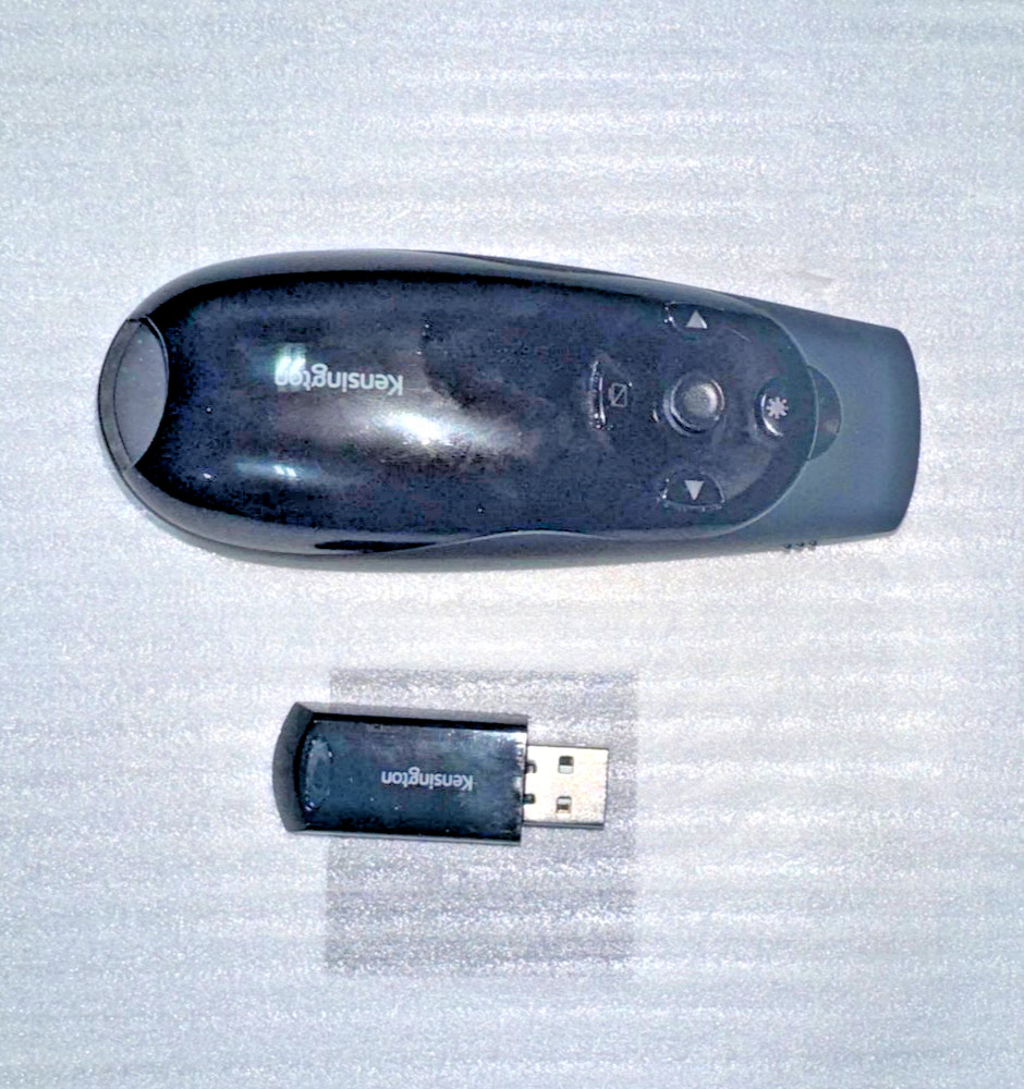 Wireless Presenter Green Laser Pointer Kensington Cursor K72426 USB Case Tested