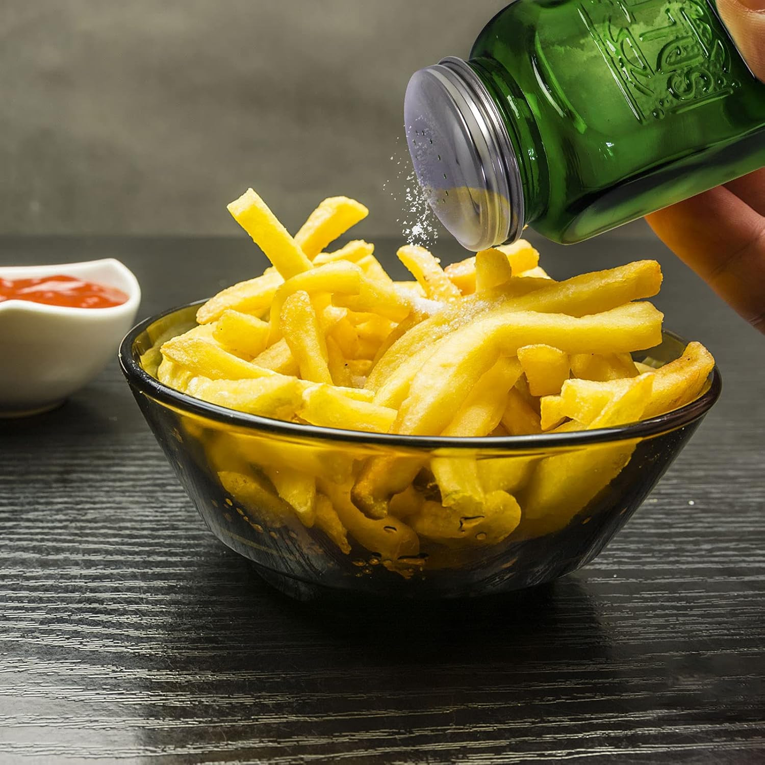 Depression Style Glass Salt and Pepper Shakers (Green)