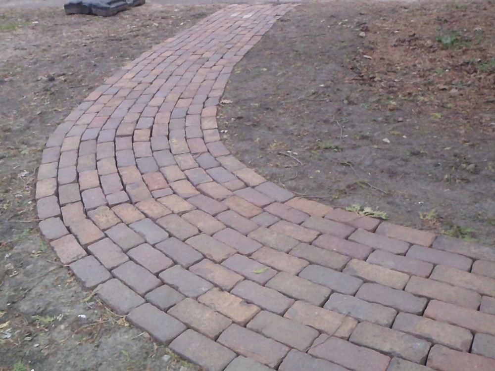 Reclaimed Red Street Pavers