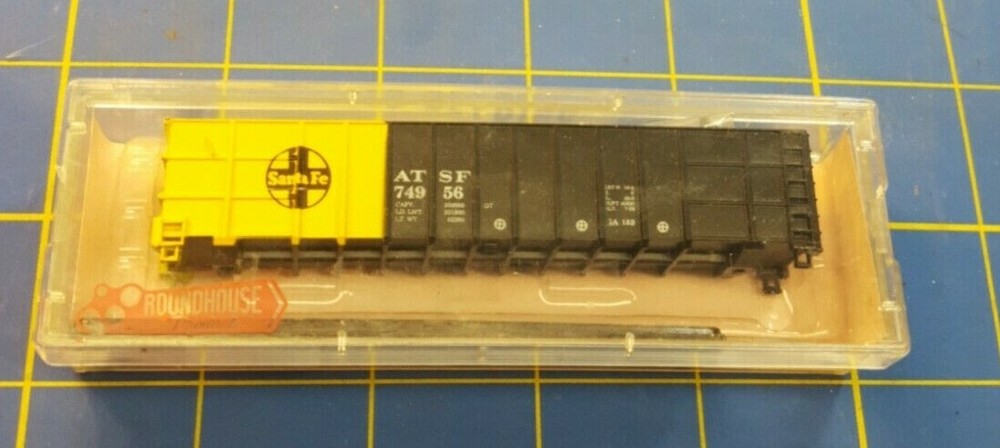 Roundhouse 8107 Kit Santa Fe N scale Kit.