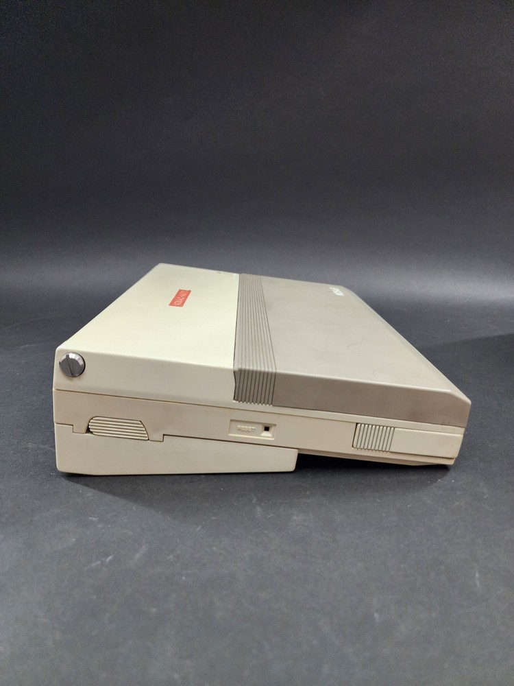 Epson PX-8 Geneva Vintage Laptop Computer Untested