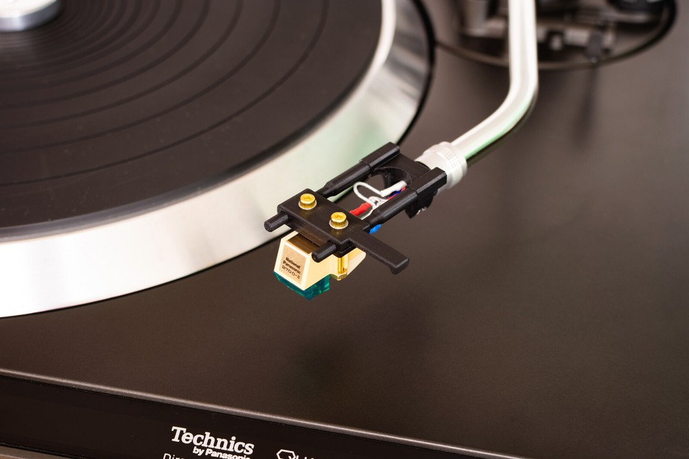 ZERSONIC - LIGHTWEIGHT HEADSHELL ADJUSTABLE AZIMUTH HI-FI TURNTABLE