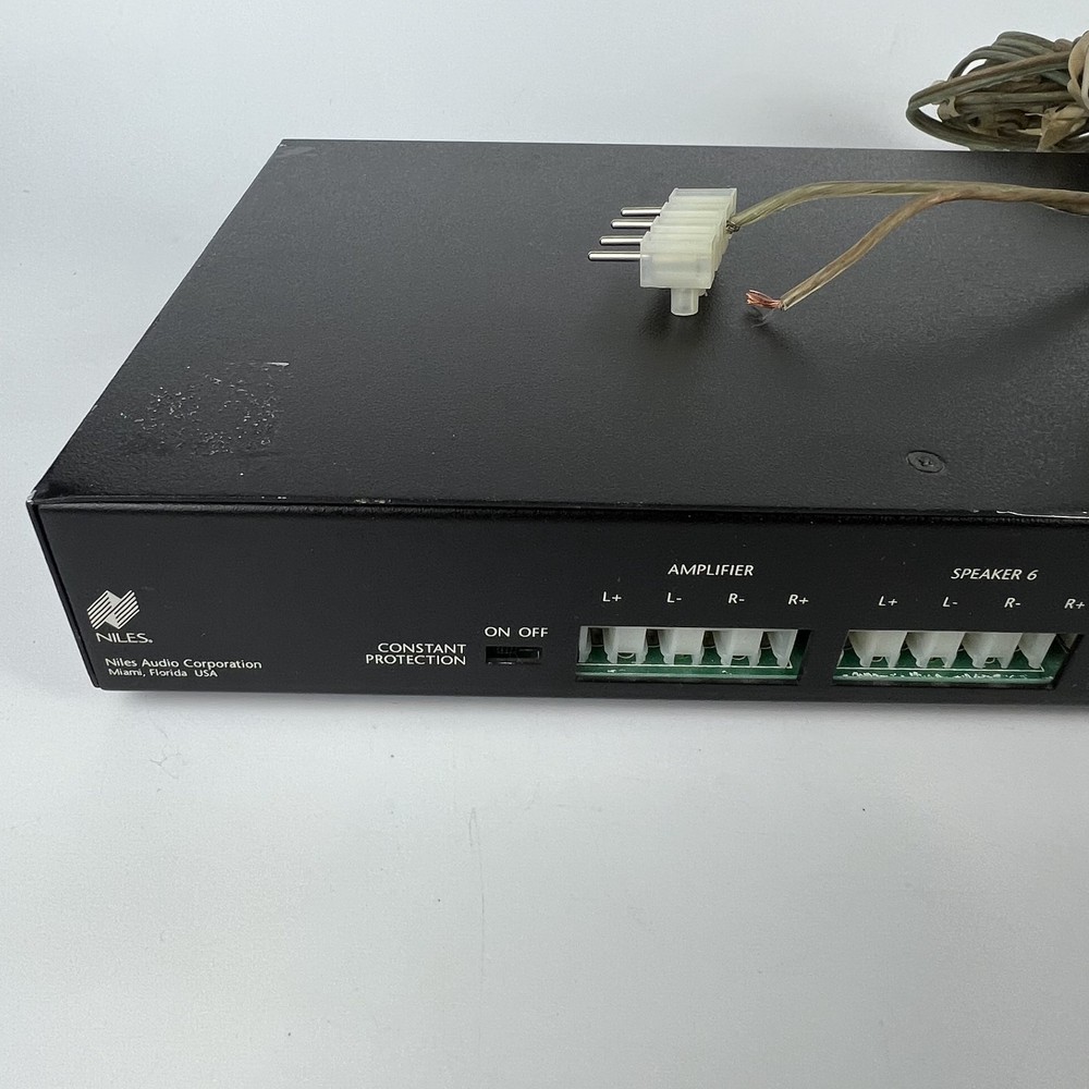 Niles SVL-6 6-Zone Speaker Selector Switch Volume Control System Untested