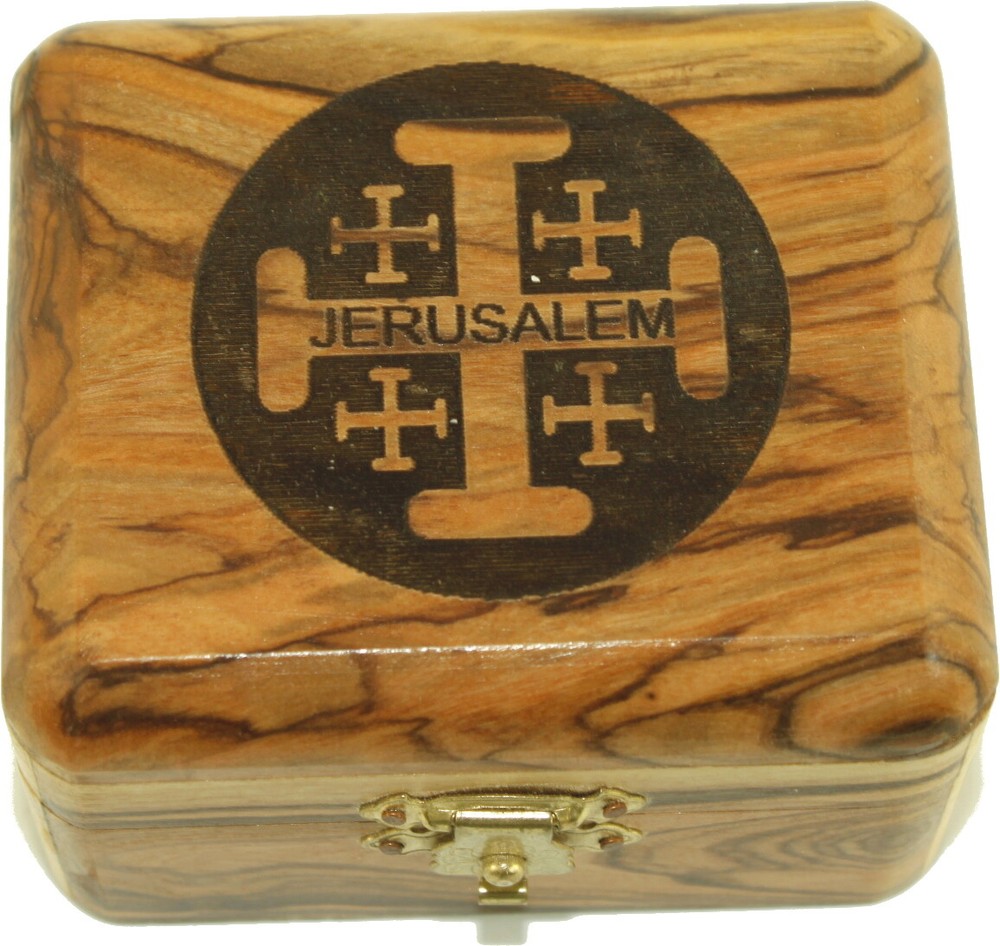 Olive Wood Box with the Jerusalem Cross (1.4"H)