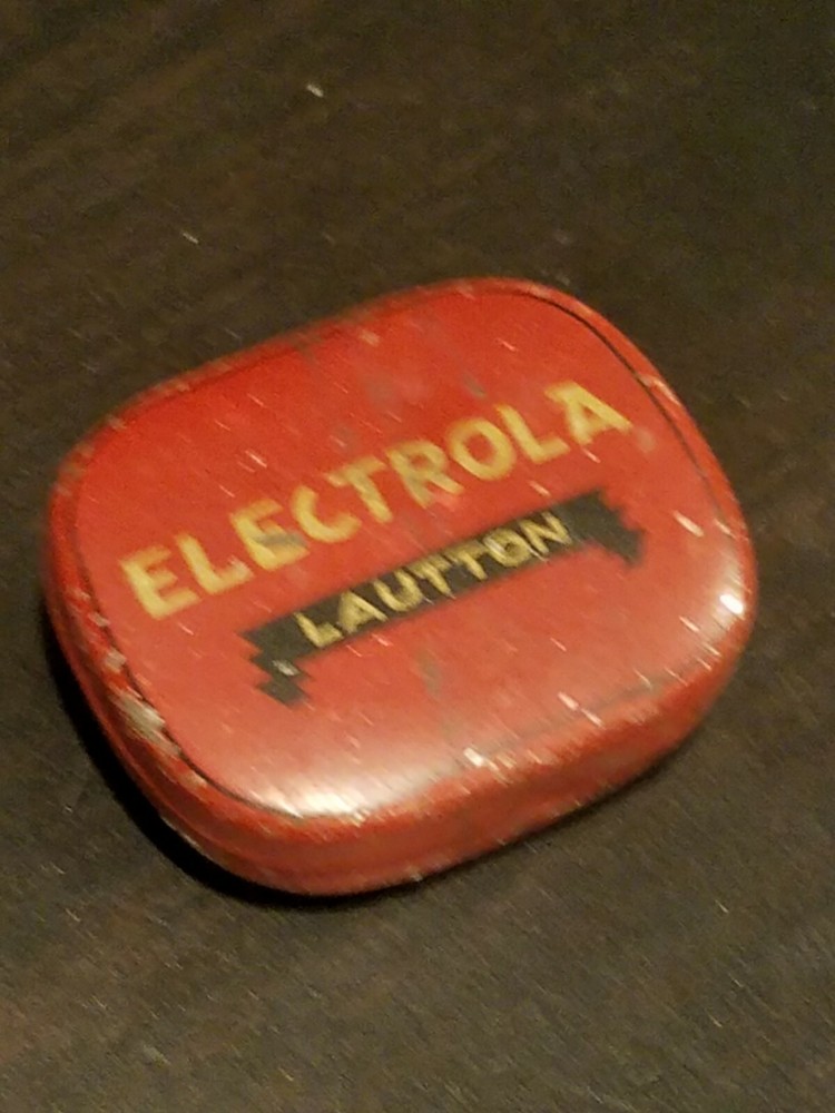 Gramophone phonograph needle tin electrola red